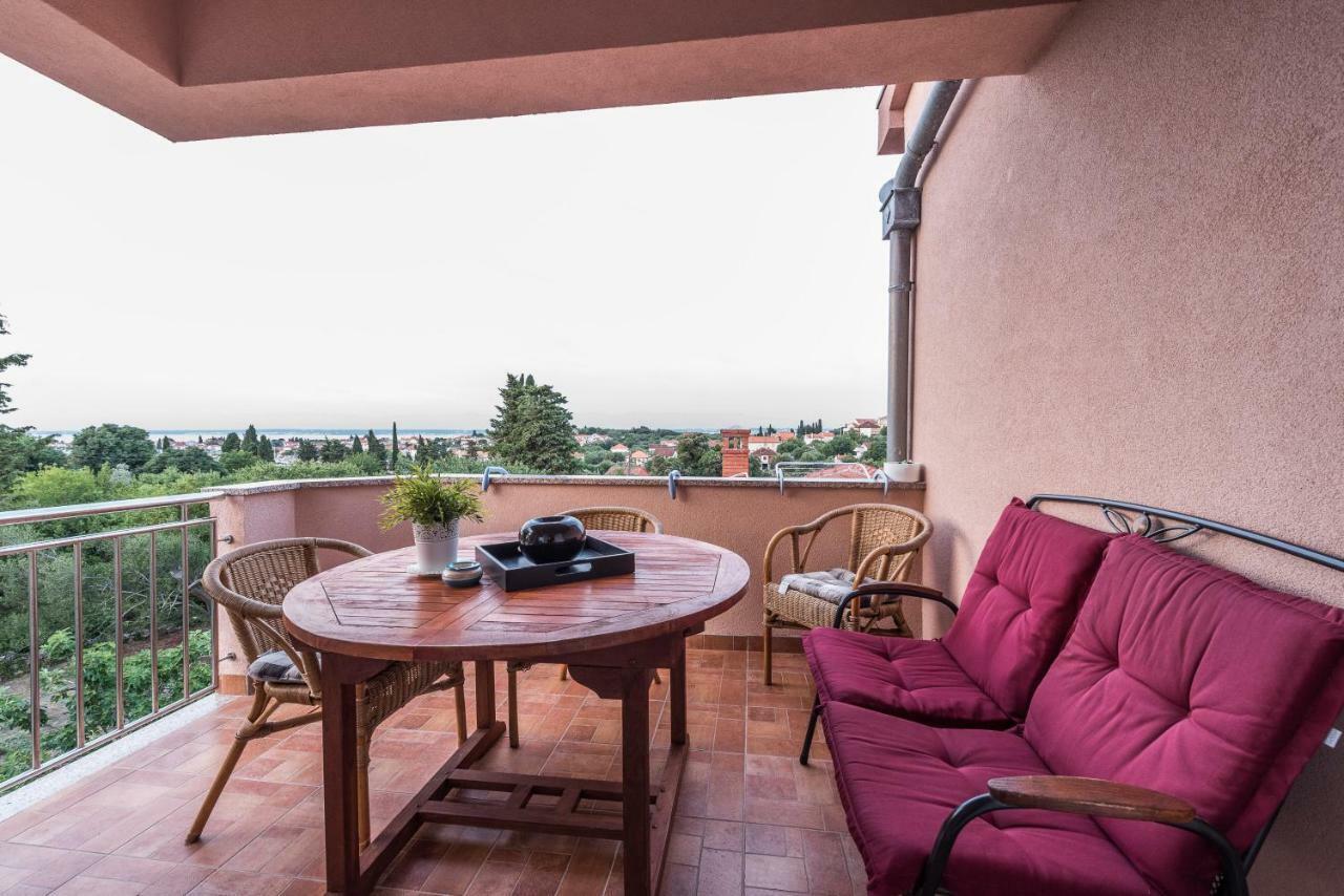 Apartments Jelavic Sutomiscica エクステリア 写真